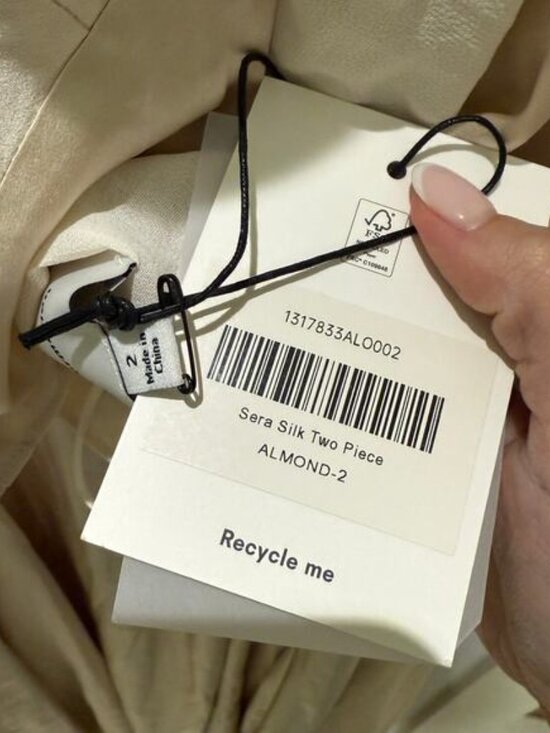 New Reformation Sera Silk Two Piece Set - Picture 6 of 6